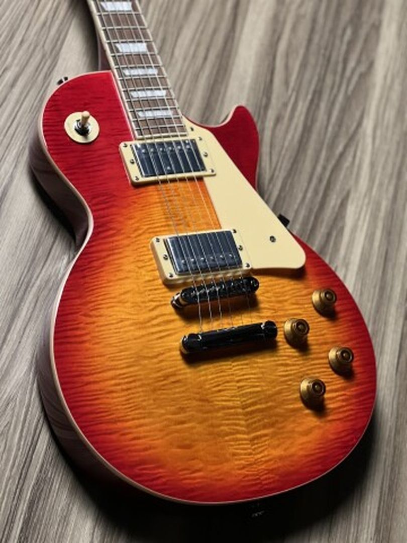 SQOE SELP220 in Cherry Sunburst