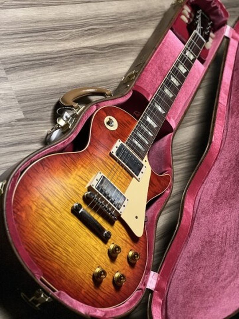 Gibson 1959 Les Paul Standard Reissue สี Washed Cherry Sunburst พร้อมเคส 932017