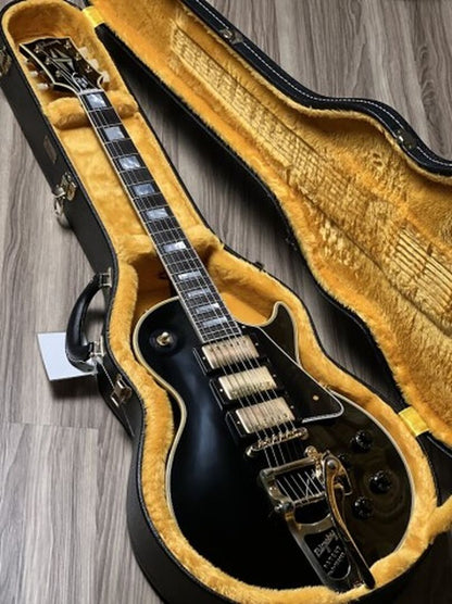 Gibson 1957 Les Paul Custom Reissue 3-Pickup Bigsby in Ebony พร้อมเคส 731206