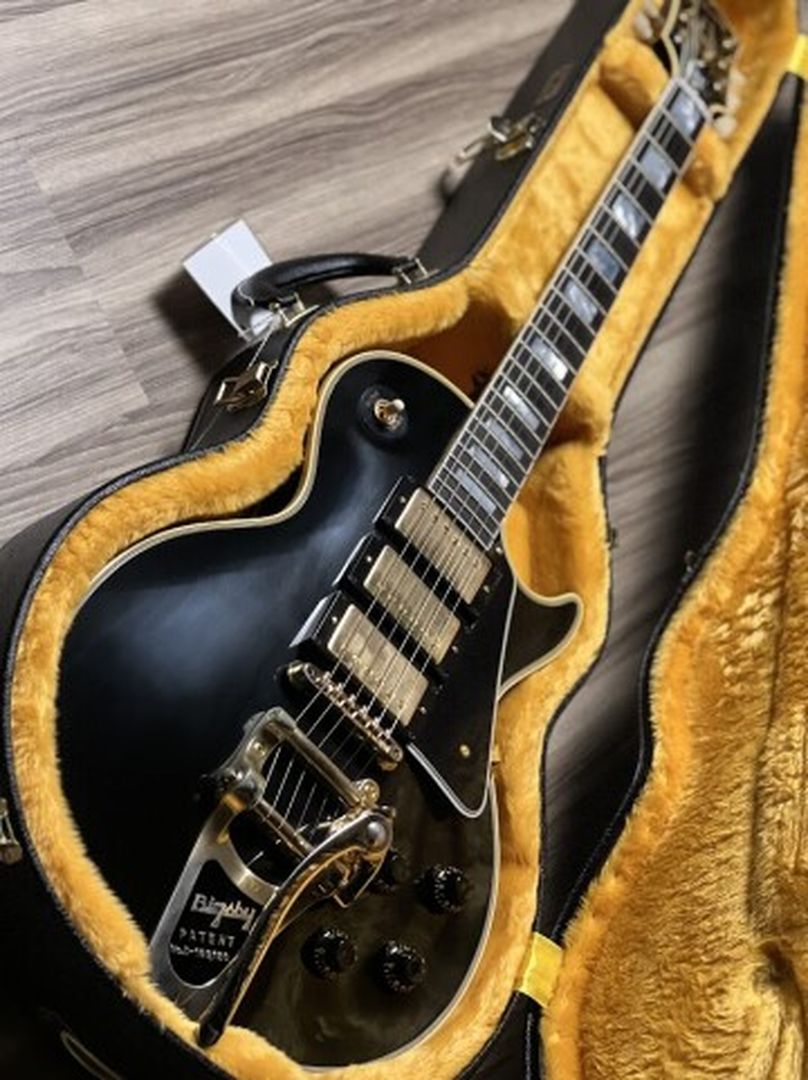 Gibson 1957 Les Paul Custom Reissue 3-Pickup Bigsby in Ebony พร้อมเคส 731206