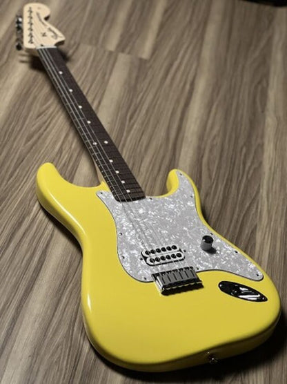 Fender Limited Edition Tom DeLonge Stratocaster with RW FB in Graffiti Yellow