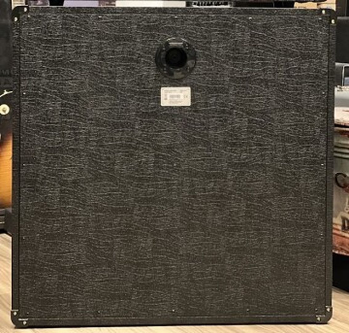 Marshall MX412AR 240-watt 4x12" Angled Extension Cabinet