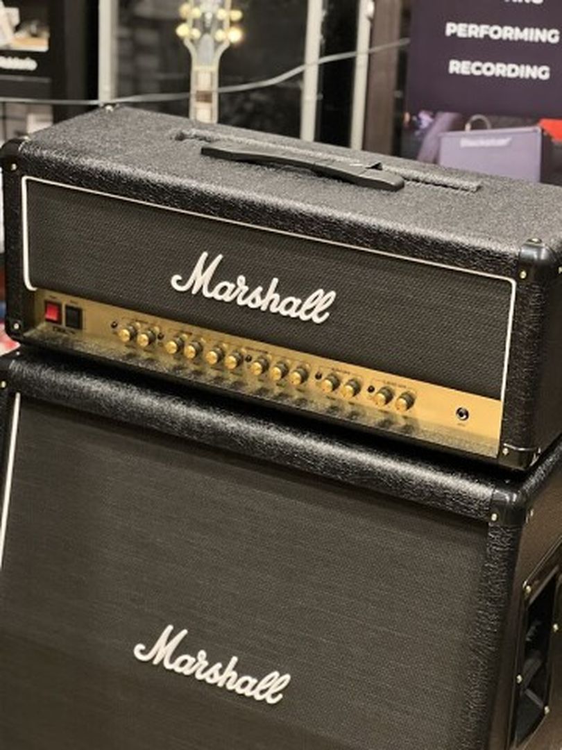 Marshall JCM2000 DSL100HR + Marshall MX412AR Cabinet Marshall JCM2000 DSL100HR + Marshall MX412AR Cabinet
