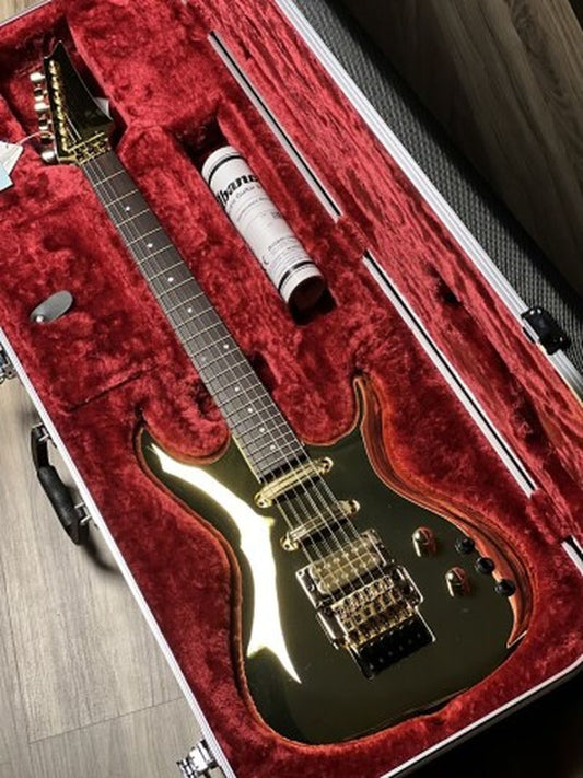 Ibanez JS2GD Joe Satriani Signature with Case in Gold Boy