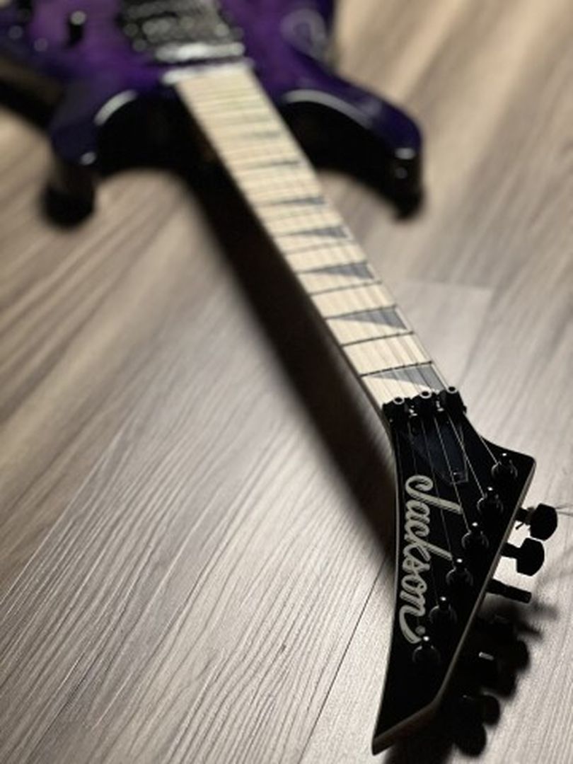 Jackson JS Series JS34Q Dinky DKAM with Maple FB in Transparent Purple