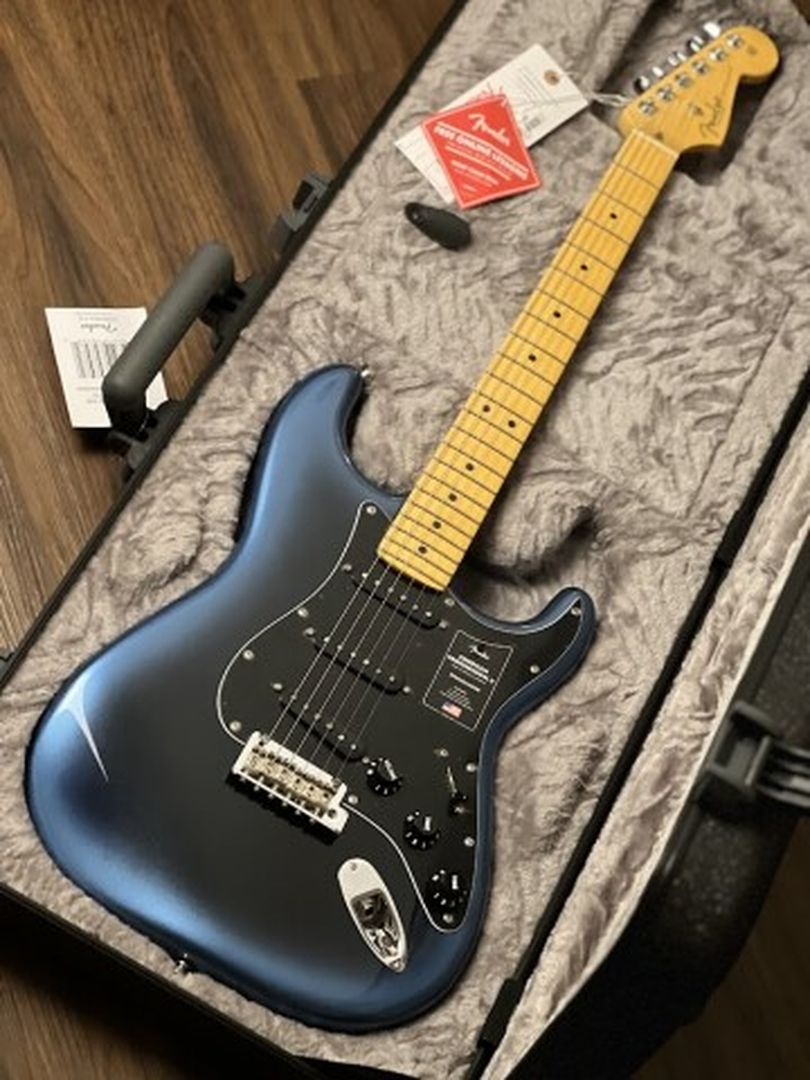 Fender American Professional II Stratocaster with Maple FB in Dark Night