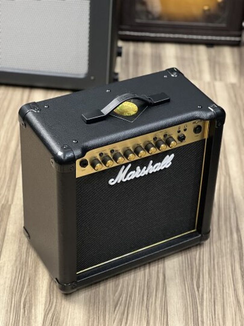 Marshall MG15GFX 15-Watt 1x8 Inch Combo Amp with Effects