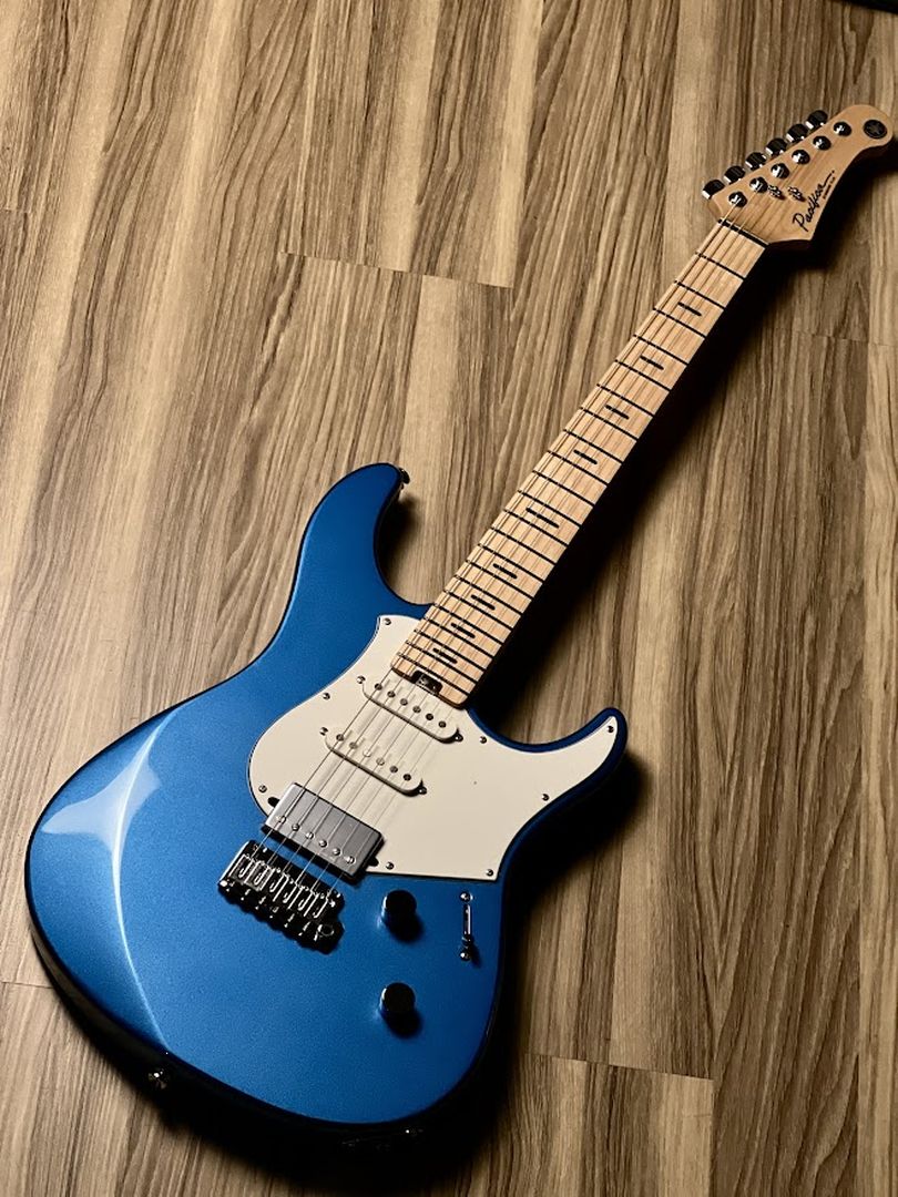 Yamaha Pacifica Standard Plus PACS+12M SB with Maple in Sparkle Blue