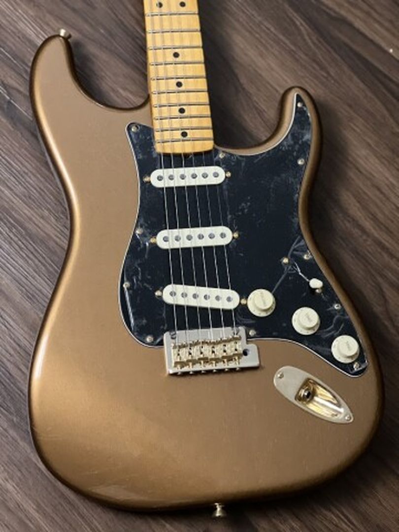 Fender Limited Edition Bruno Mars Stratocaster with Maple FB in Mars Mocha