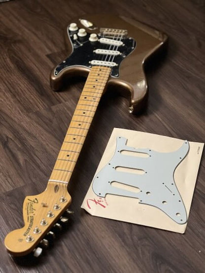 Fender Limited Edition Bruno Mars Stratocaster พร้อม Maple FB สี Mars Mocha