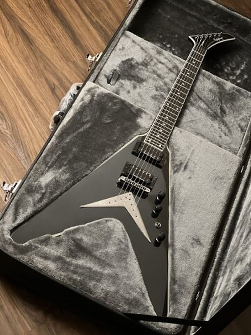 Epiphone Dave Mustaine Flying V Custom สี Black Metallic รวม. เคสแข็ง